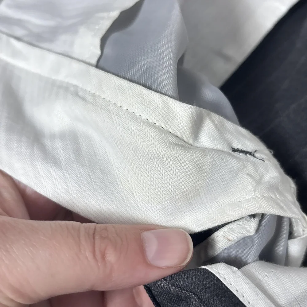 Jack Victor Suit 44R 38W Gray Chalk Stripe 130s Italian Wool Canada Classic 46R